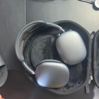 Airpods Max Space Grey (lightning)