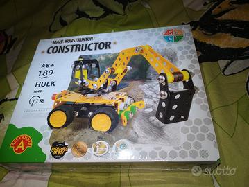 escavatore gommato constructior 