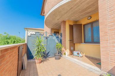 3 LOCALI A CORREGGIO