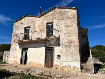CASA DI CORTE A SANTERAMO IN COLLE