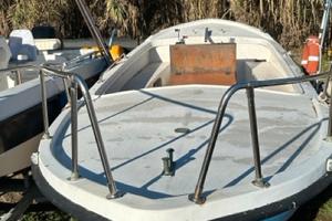 Gozzo in vetroresina 5,8 mt