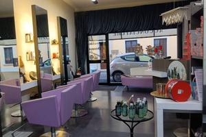 Attività / Licenza di 60 m² con 1 locale a Castel 