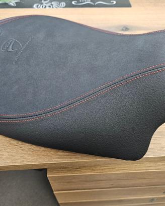 Sella Bassa Ducati performance Streefighter V4