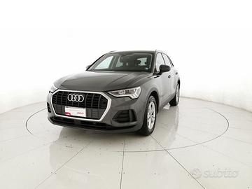 Audi Q3 35 2.0 tdi Business s-tronic