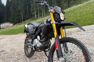 Moto Enduro Rieju MRT 125