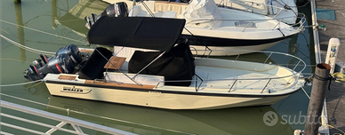 Boston Whaler Outrage 25 Classic