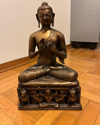 Antico Buddha in fusione di Bronzo