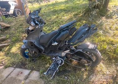 Aprilia sr 50 (leggere descrizione)