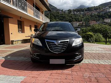 Lancia Ypsilon ecochic 1.2 benzina/gpl