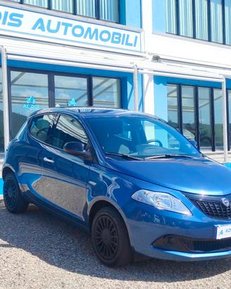 Lancia Ypsilon 1.0 FireFly 5 porte S&S Hybrid Silv