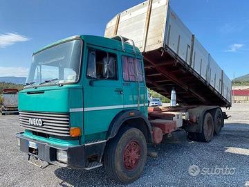 Iveco 190-38 3 Assi RIBALTABILE TRILATERALE 3 Assi