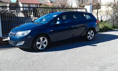 Opel Astra 1.7 CDTI Sportstourer