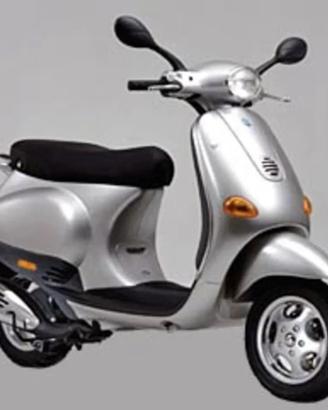 PIAGGIO VESPA 50 ET 2 RICAMBI