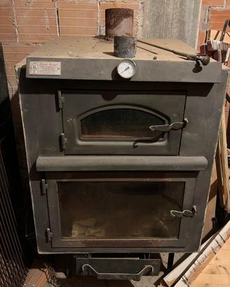 Termocamino con forno integrato