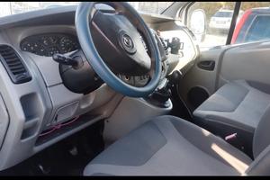 Opel Vivaro Passo Lungo 