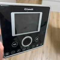 Posto interno comelit simplebus 6114kc a colori