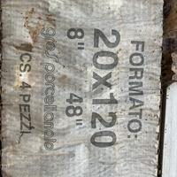 Lastre in gress porcellanato finto legno