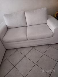 2 divani 2/3 posti