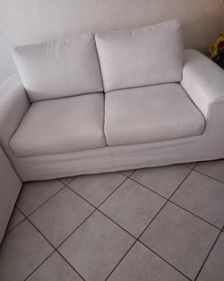 2 divani 2/3 posti