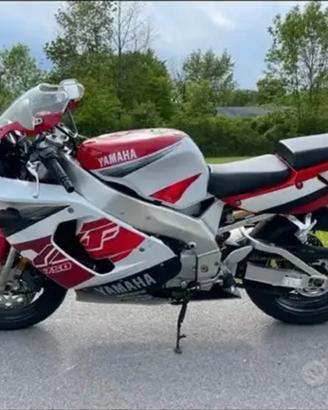 Yamaha YZF 750 R