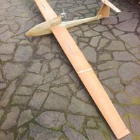 Motoaliante RC Weekend di Cuccolo