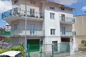 Luminoso appartamento piano primo