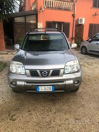 NSSAN X TRAIL  dci