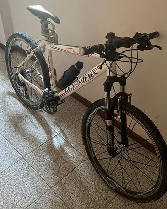 Mountain bike Olympia H-Tech