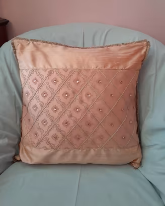 Copricuscino in seta rosa e oro fatto a mano