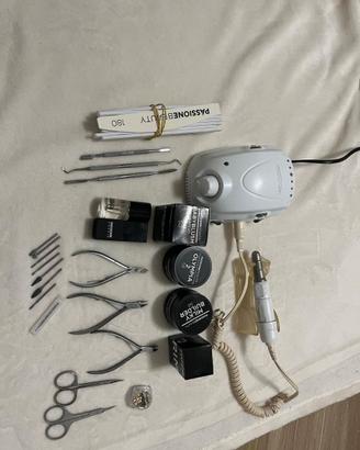 Frese per unghie professionali – estetista