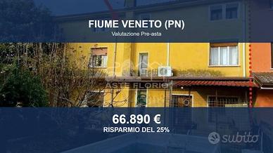 Immobile in asta di 233 m² con più di 5 locali a F