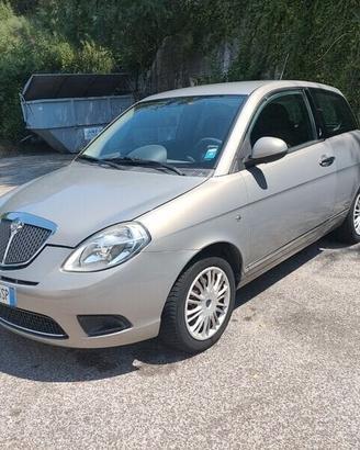 Lancia Ypsilon 1.2 69 CV Argento