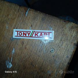 adesivi tony kart e vega