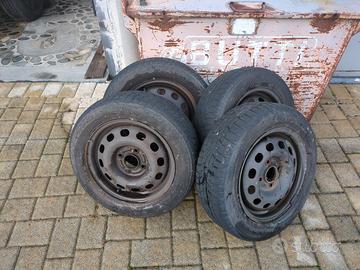 cerchi 14 pollici 5.5x14 et 37.5 Ford fiesta