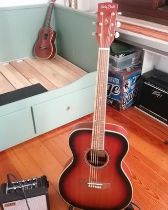 chitarra e amplificatore a batteria 
