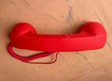 Auricolare a forma di cornetta telefonica