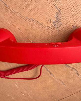 Auricolare a forma di cornetta telefonica