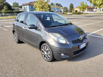 Toyota Yaris 1.0 69Cv 5 Porte*Aux*Clima automatico