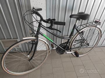 Bici da città 28" doppio cambio luci portapacchi