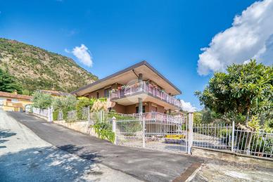 5 LOCALI A PIOSSASCO