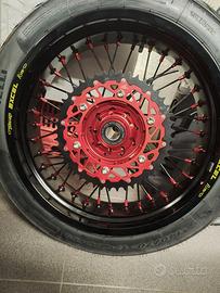 Coppia cerchi completi nuovissimi