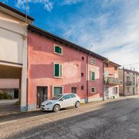 MONOLOCALE A VILLAFRANCA DI VERONA