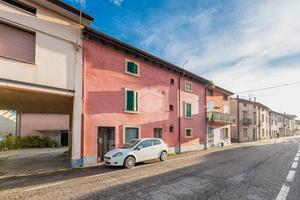 MONOLOCALE A VILLAFRANCA DI VERONA