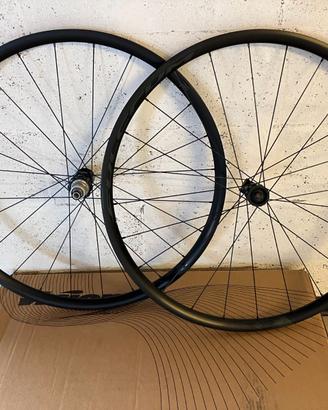 Ruote per bici da strada Fulcrum racing 600 DB