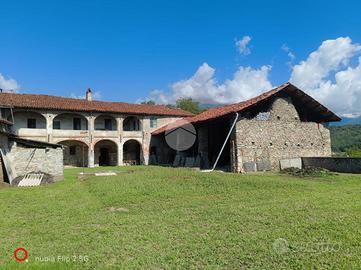 CASA SEMINDIPENDENTE A CUORGNÈ