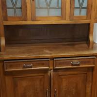 credenza con vetrine