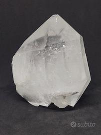Quarzo ialino biterminato