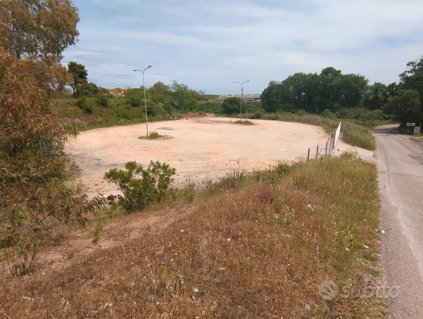 Terreno e LICENZA AUTODEMOLIZIONE - Vista 3