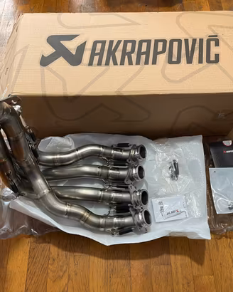 COLLETTORI AKRA TITANIO NUOVI CBR 1000 RR-R 20/23