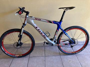 MOUNTAIN BIKE TREK 9.8 Volkswagen Team Edition